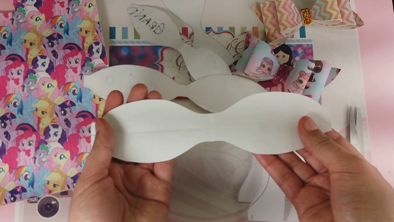 Moñitos de vinil estampado/ Leather hair bow