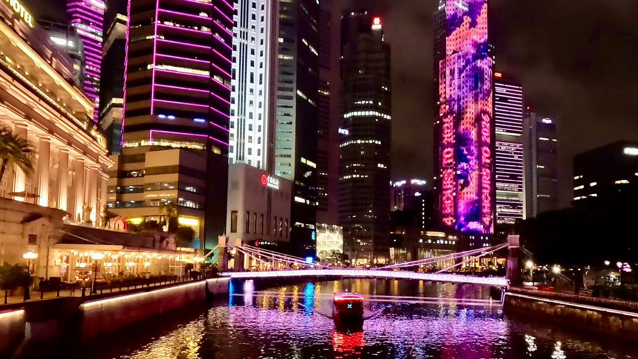 UOB facade projection @ a abdat