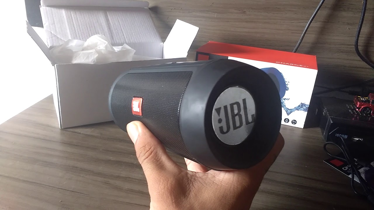 JBL Charge 2+ (réplica)