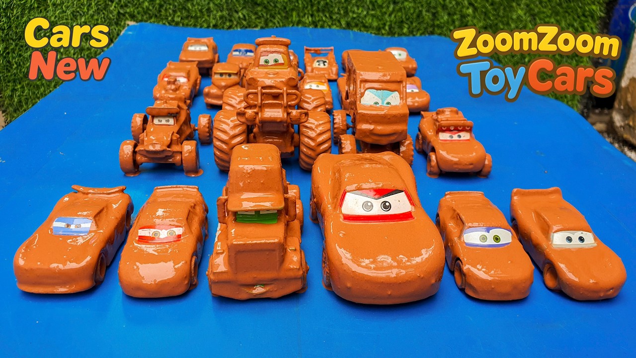 Чистка игрушечных машинок Disney Pixar Cars и Молнии Маккуина, Чика Хикса | Zoom Toy Cars