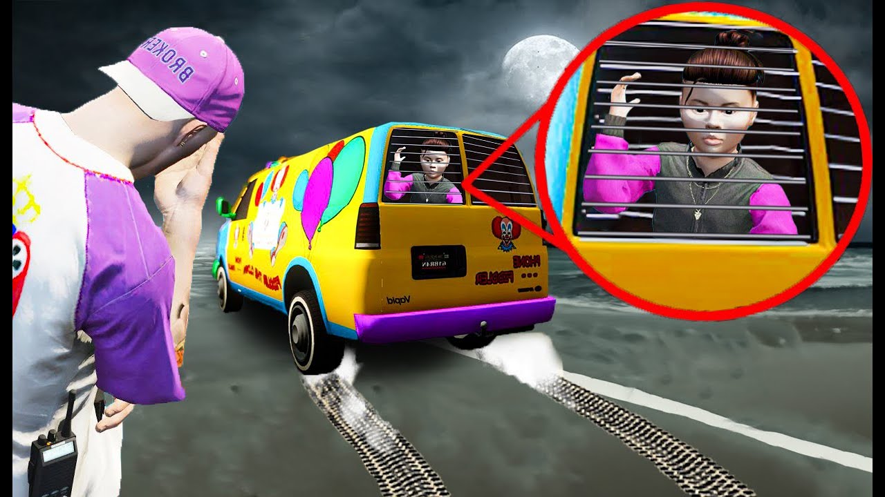 FRATELE meu MIC a fost RAPIT de CLOVNII in GTA 5!