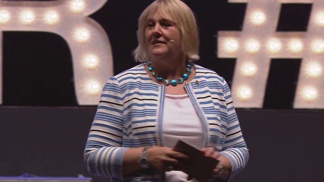 12 Jayne Leach   Contact Marketing