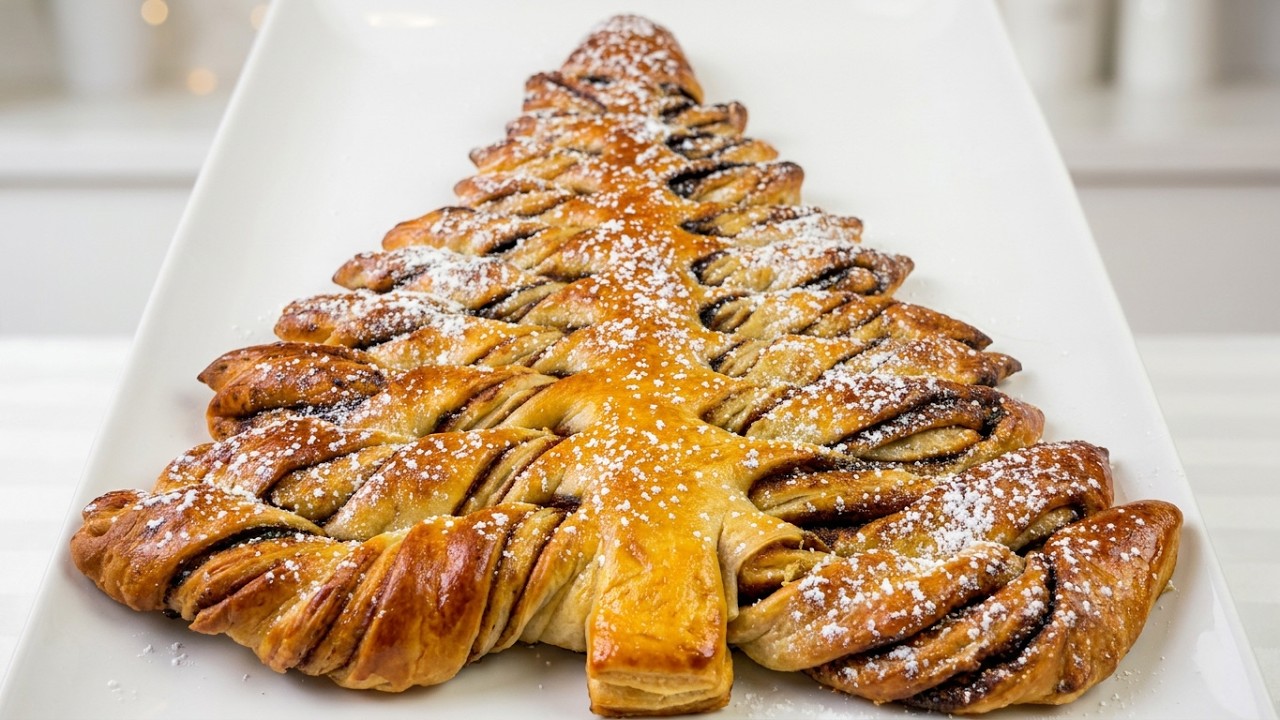Two Christmas Tree Breads from One Dough 🎄 Nutella & Cinnamon Pull-Apart