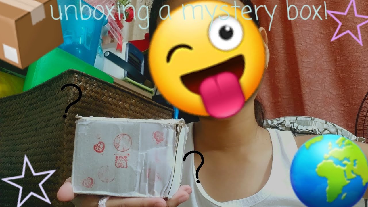 unboxing a mstery box!!