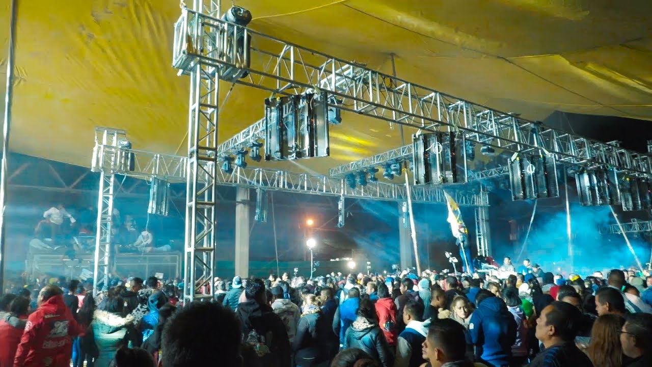 🔊🚩SONIDO SAMURAI CON TODO SU EQUIPO DE AUDIO EN PLAZA LOS GALLOS (((BAILA MORENA)))