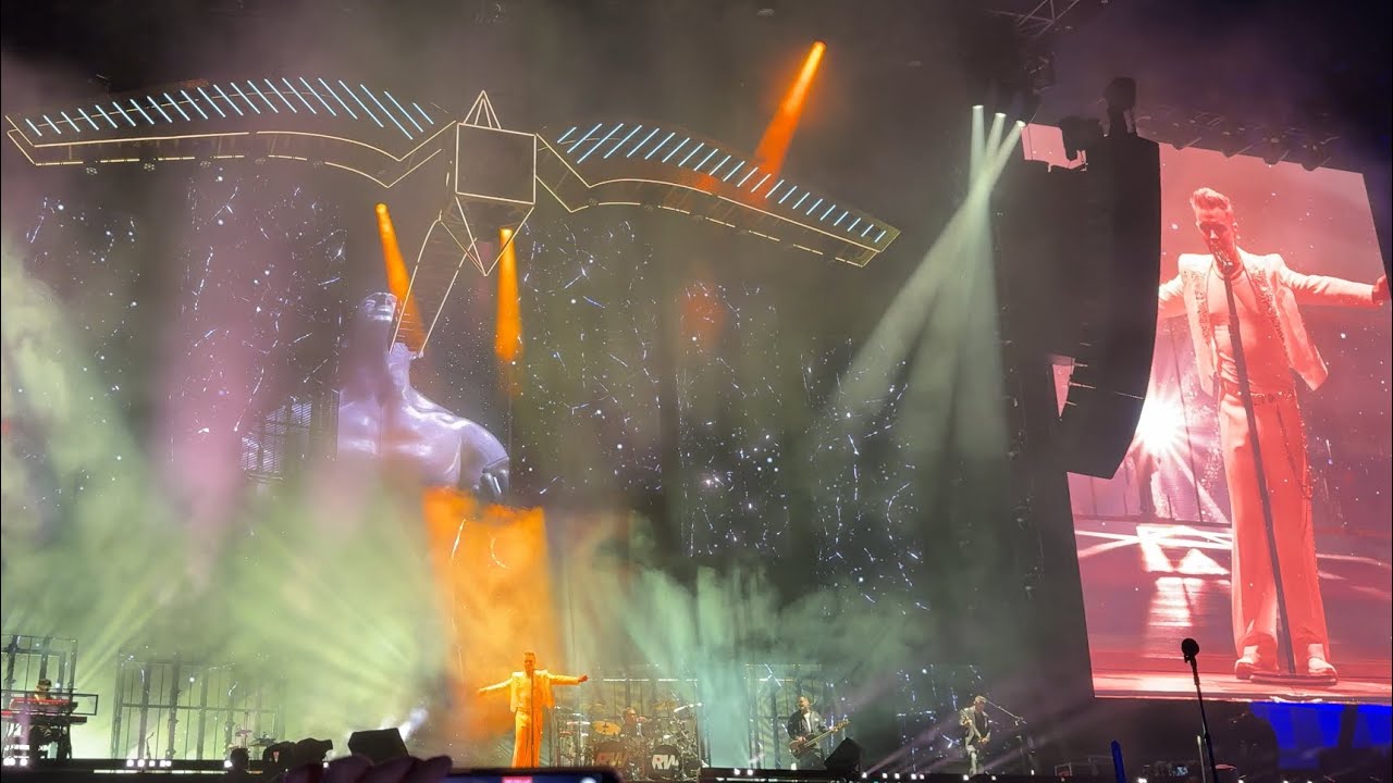 Feel - Robbie Williams - Royal Crescent, Bath, UK, June 13, 2025