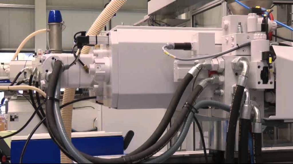 Water assisted Injection Moulding Machine (AquaMold)