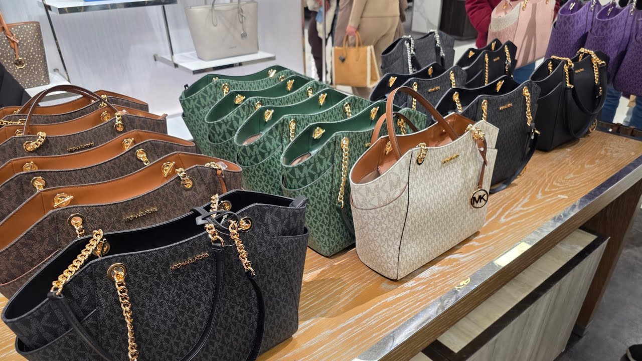😍НОВИНКА~ Аутлет Michael Kors🛍~ Скидки до 70%~ Сумки👜~ Кошельки👛~ Обувь👠 и многое другое👝