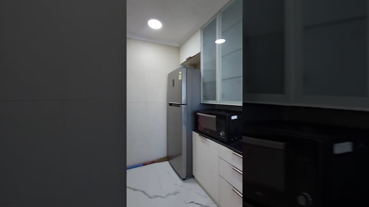 RENTAL 2 BHK SPACIOUS SEA VIEW EXCLUSIVE DONE UP FURNISHED ANDHERI WEST SEVEN BUNGLOW MAIN JP ROAD