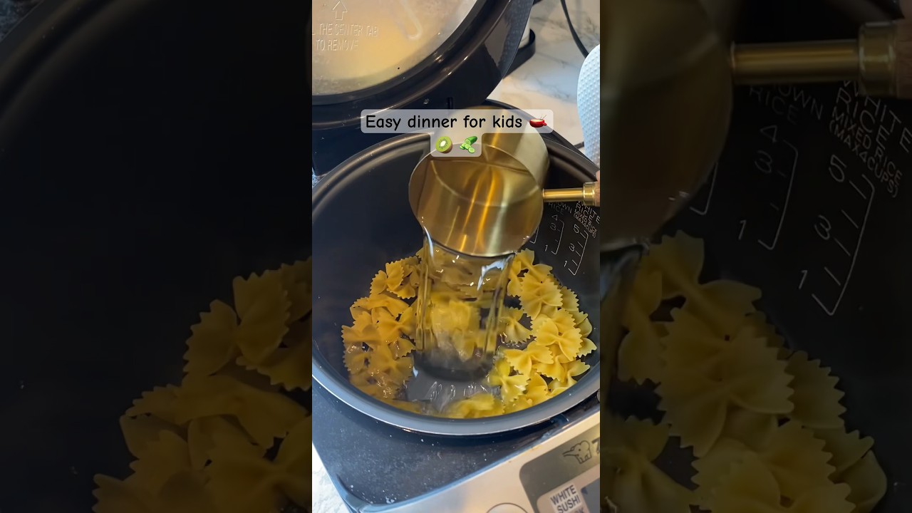 Easy dinner for my kids, yes to Mac and cheese in the rice cooker #cooking #dinner