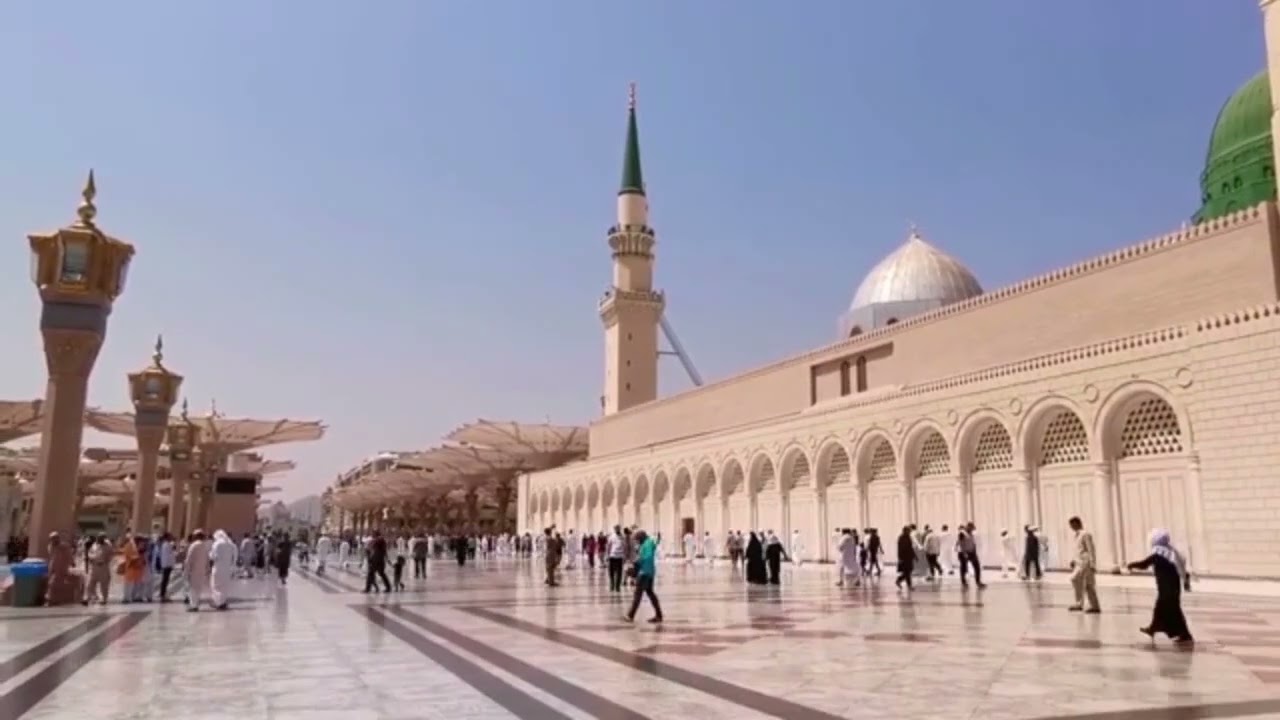 Medinede bir pazar  ( Mustafa Şahin Özdemir)
