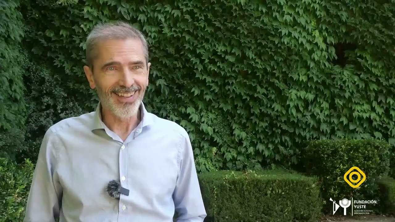 Entrevista a Carlos Aragon&eacute;s Mendiguch&iacute;a