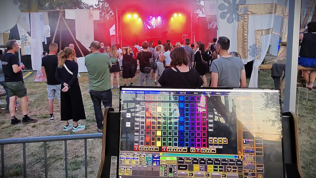 POV(RAY-BAN META): Light Operator For A Mini Festival Part Two
