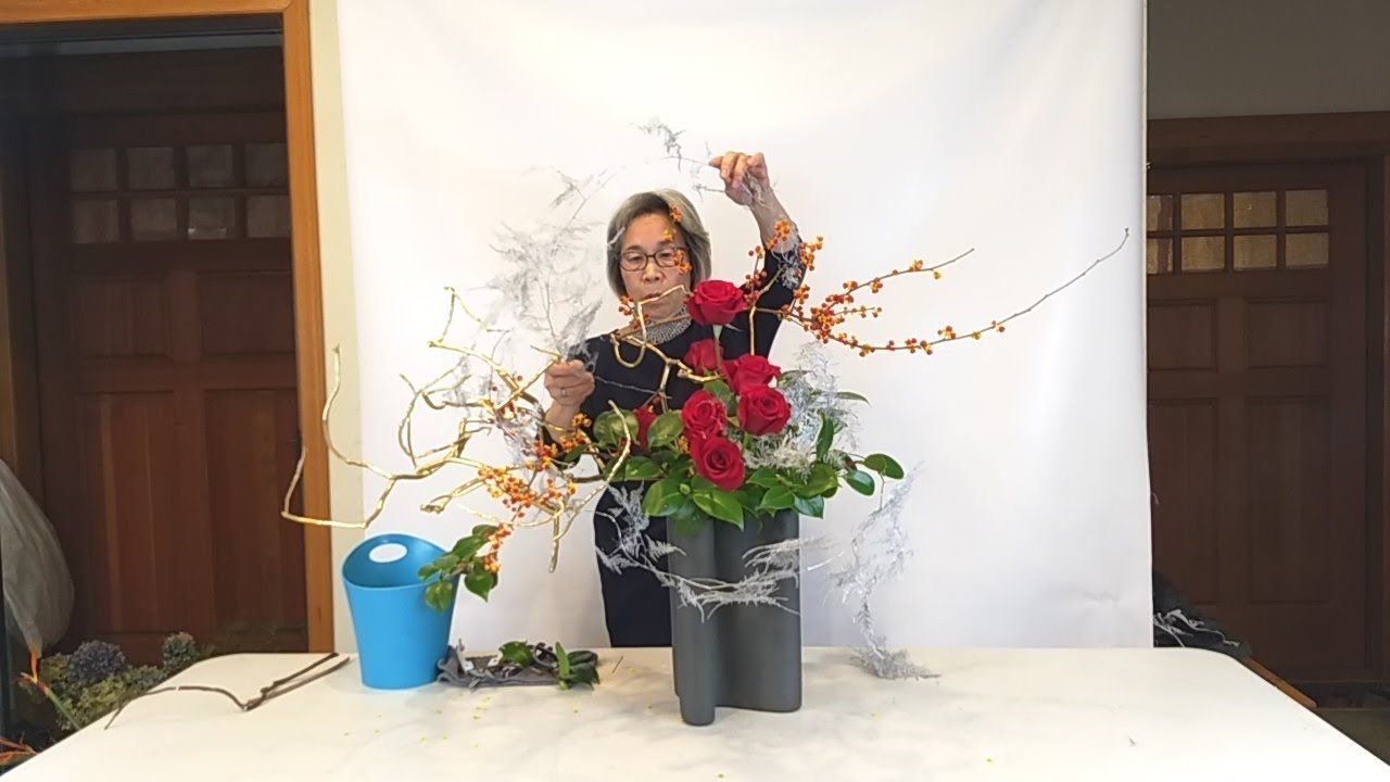 Sogetsu ikebana demonstration video, New Year, 2021