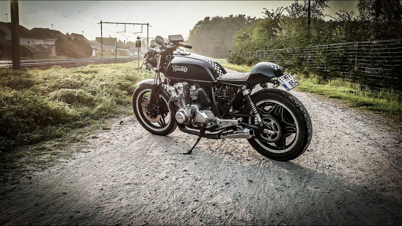 Brutal Honda CB750 Cafe Racer exhaust sound compilation