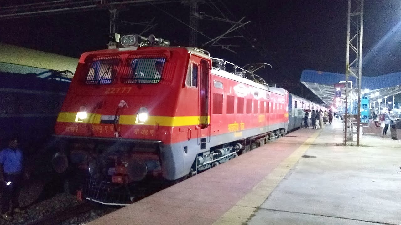 BOKARO Express Announcement + Shiny LHB SANGHAMITRA Express & More | Indian Railways