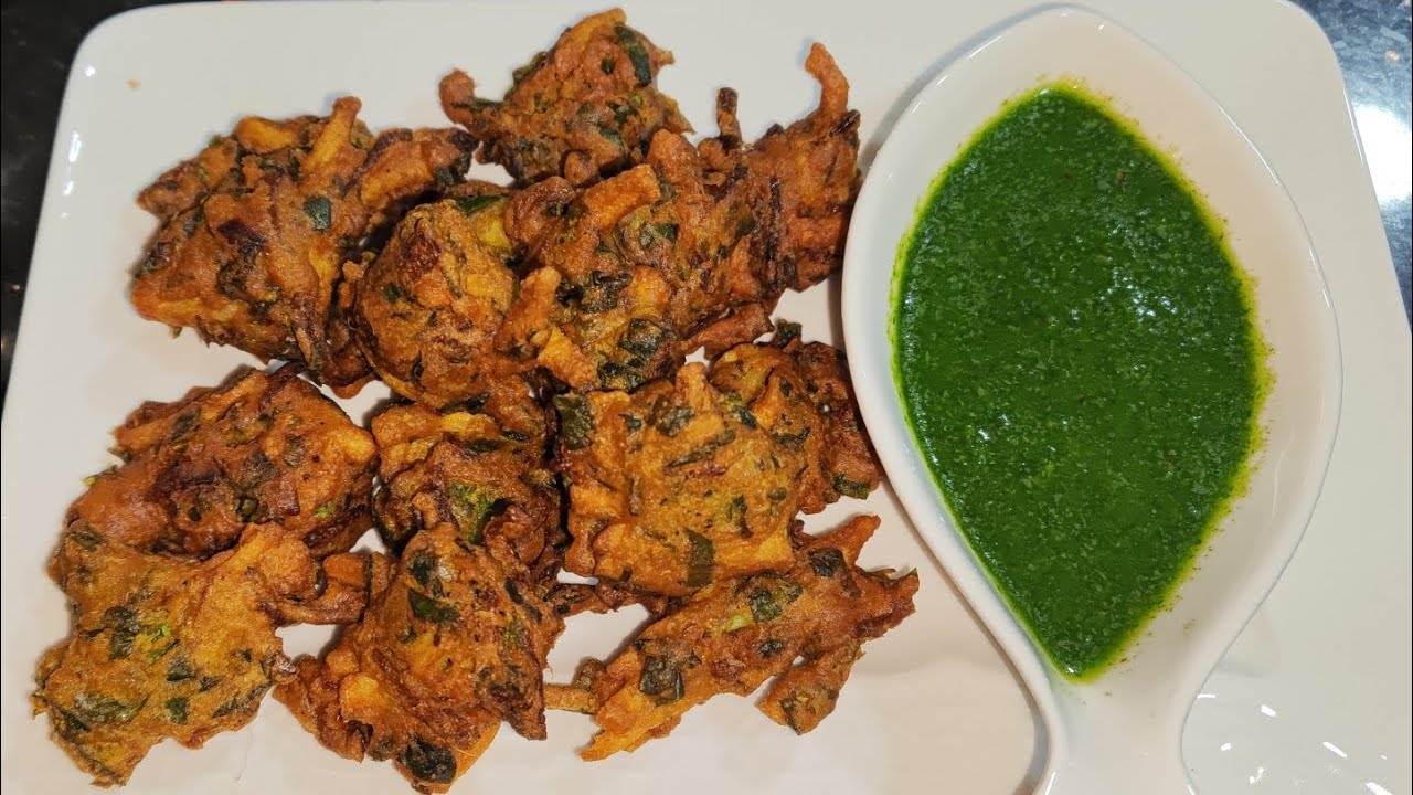 Ramadan series episode 16 - Crispy Aloo Palak Mix Pakoda