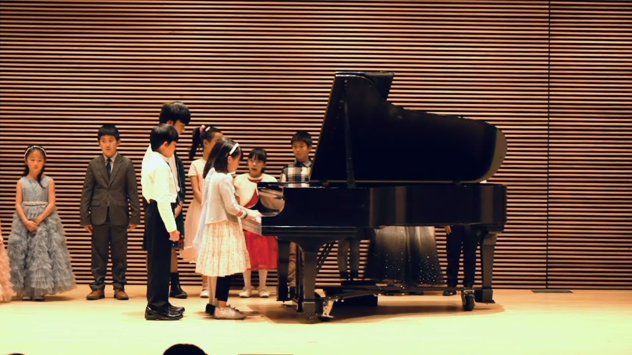 Julie Music Studio - 4 Hands Piano Czechen Polka Op.13 (Johann Strauss Jr.)