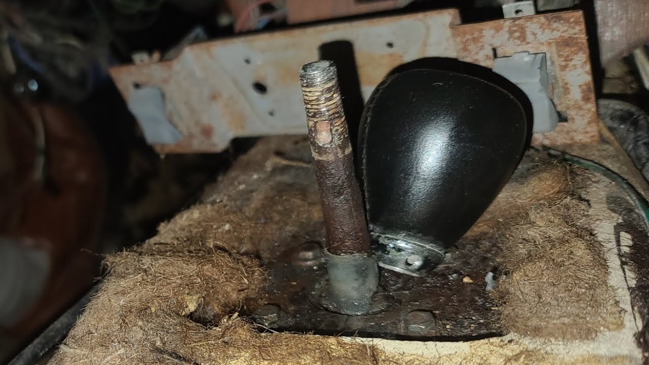 The Shifter Linkage Fiasco | 1972 Lotus Europa S2