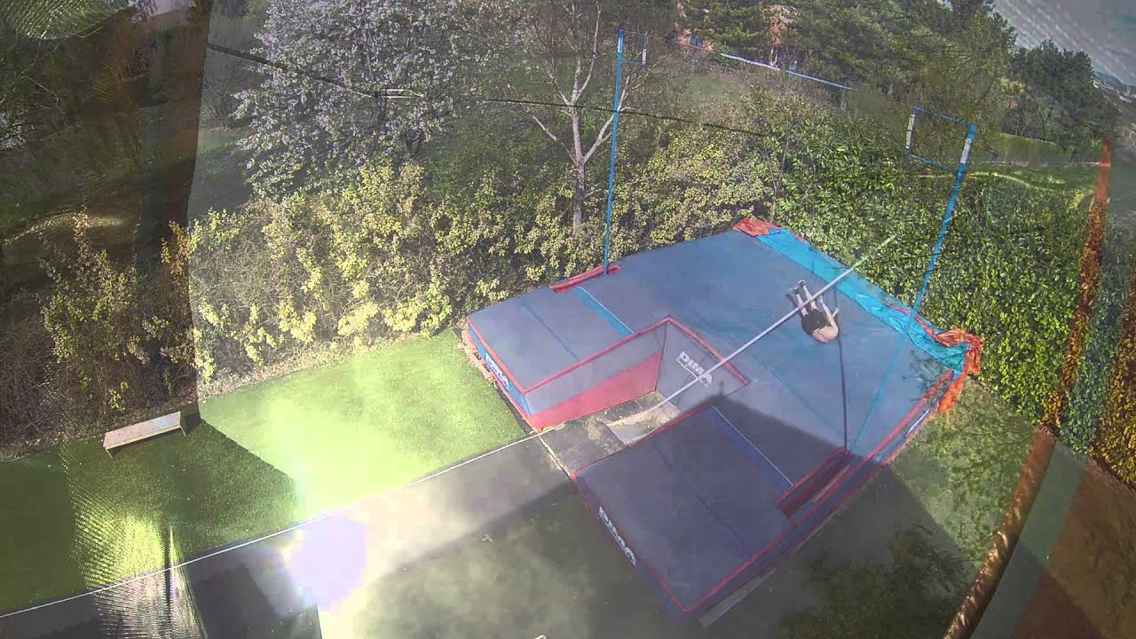 Home Pole Vault 2014 by airLAVILLENIE