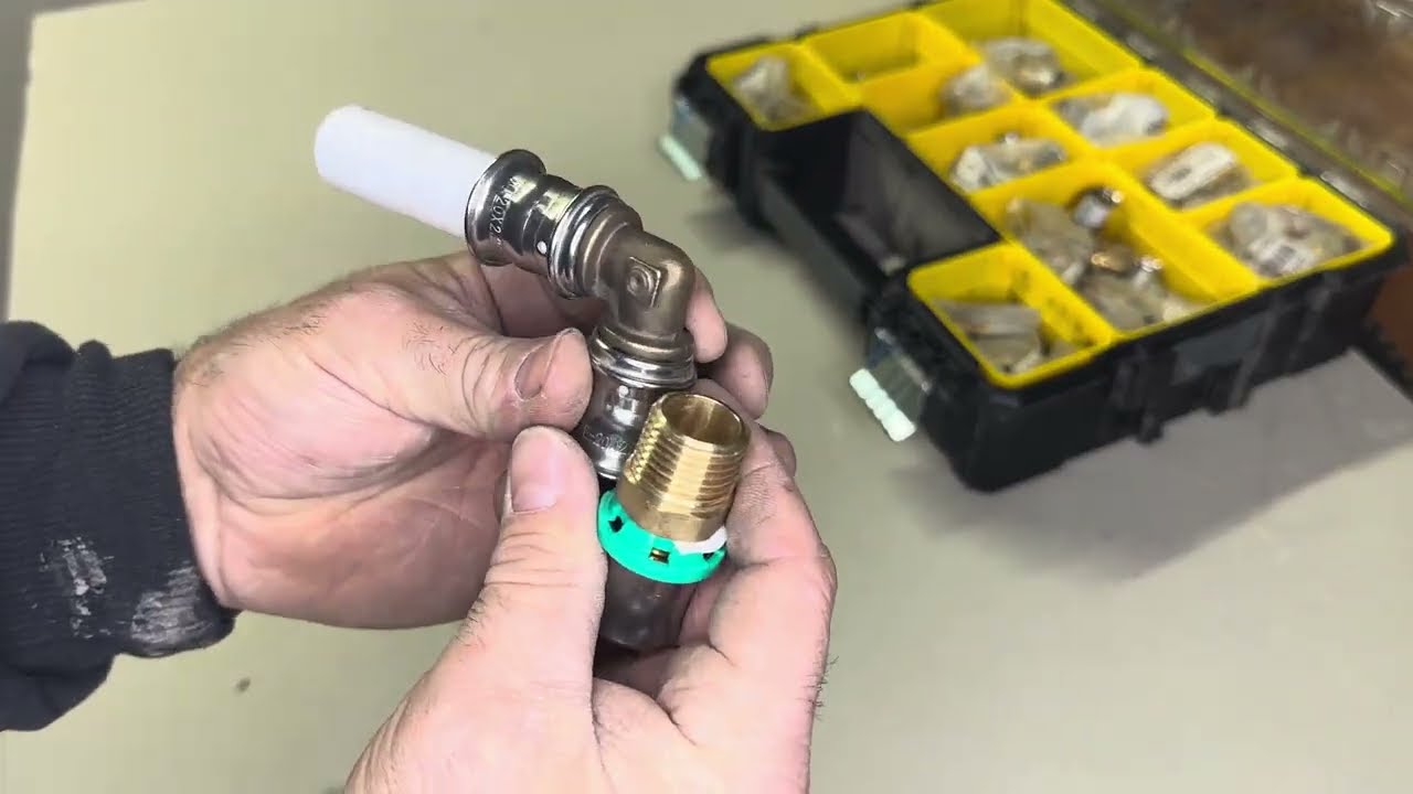 Raccords et tuyaux multicouche incompatibles