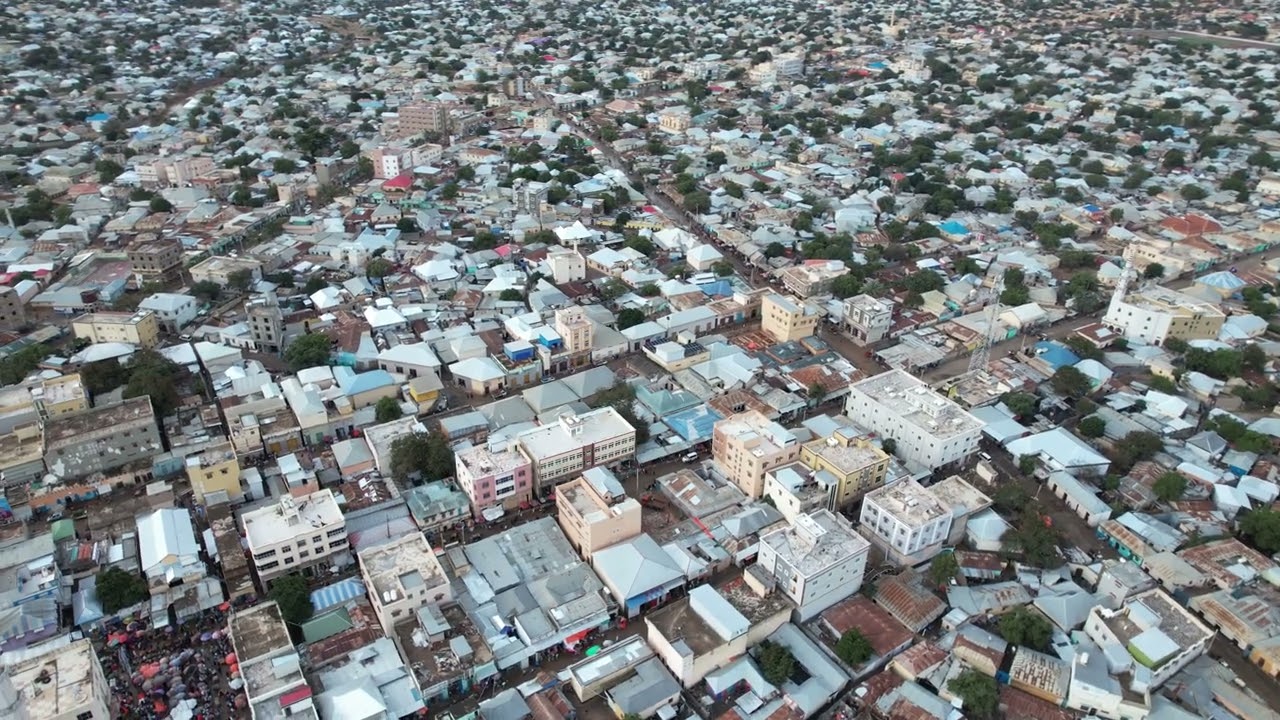 Baydhabo Jannaay Caasimada KMG ee Koonfur Galbeed.