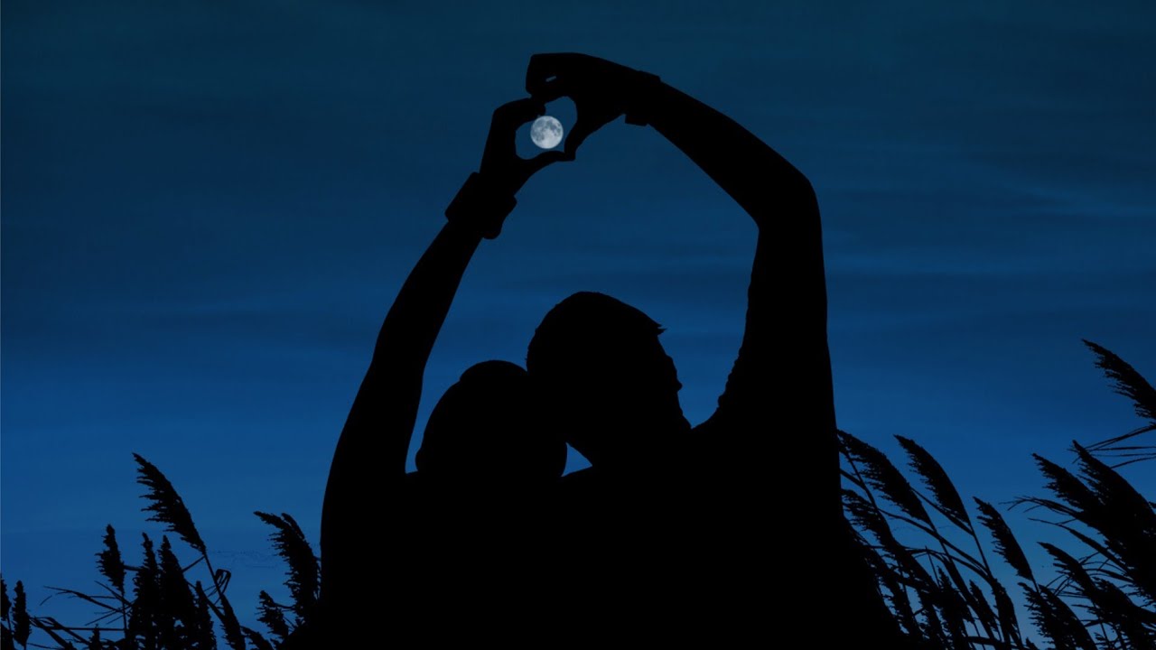 zaman izimizi ikimizi siler...🌕