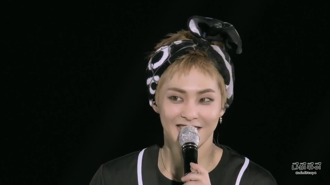 EXO ❤️ EXO-L | Sweet & Flirty Moments🍬💕 (Pt2)