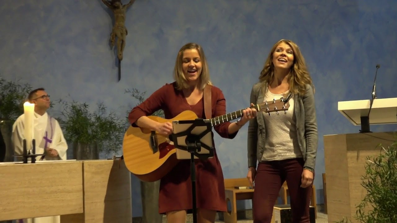 Enderlin Chicks in der Kirche