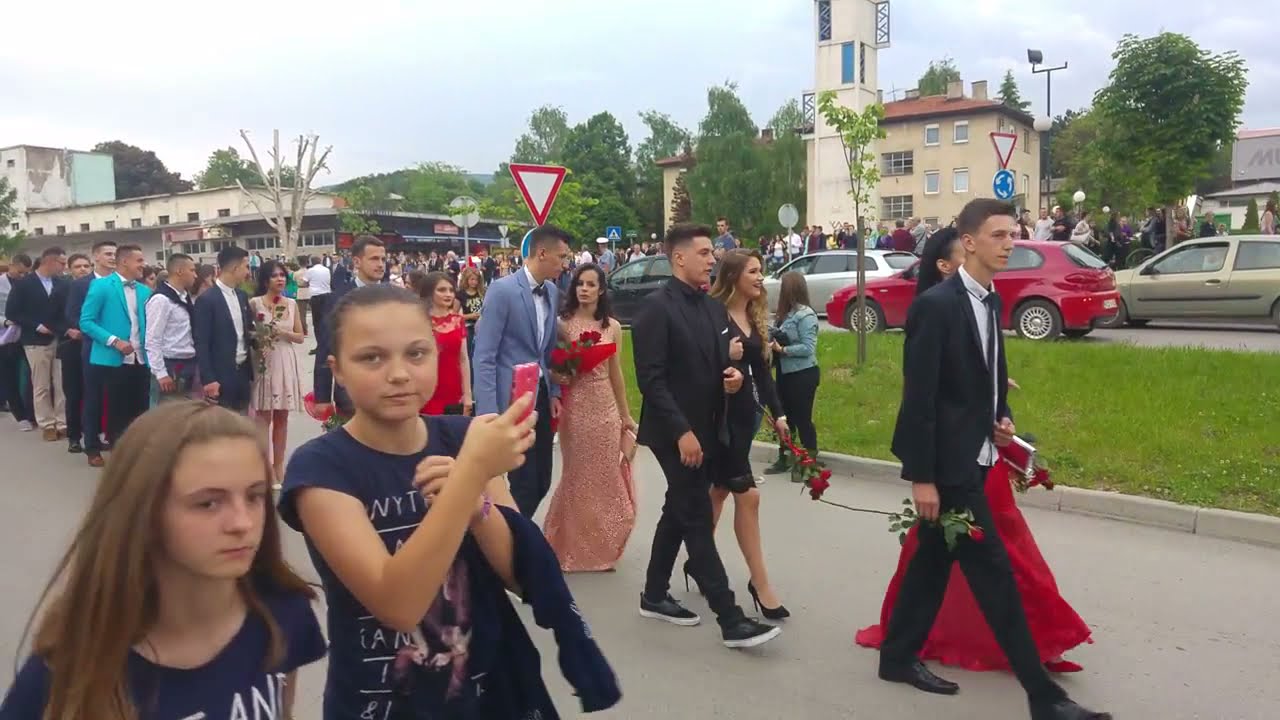 Maturanti - Gimnazije Muhsin Rizvić Kakanj (2016/2017)