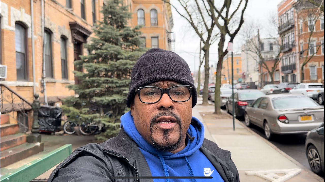 Caminando por el Barrio de Ridgewood en QUEENS NUEVA york |El Cowboy TV