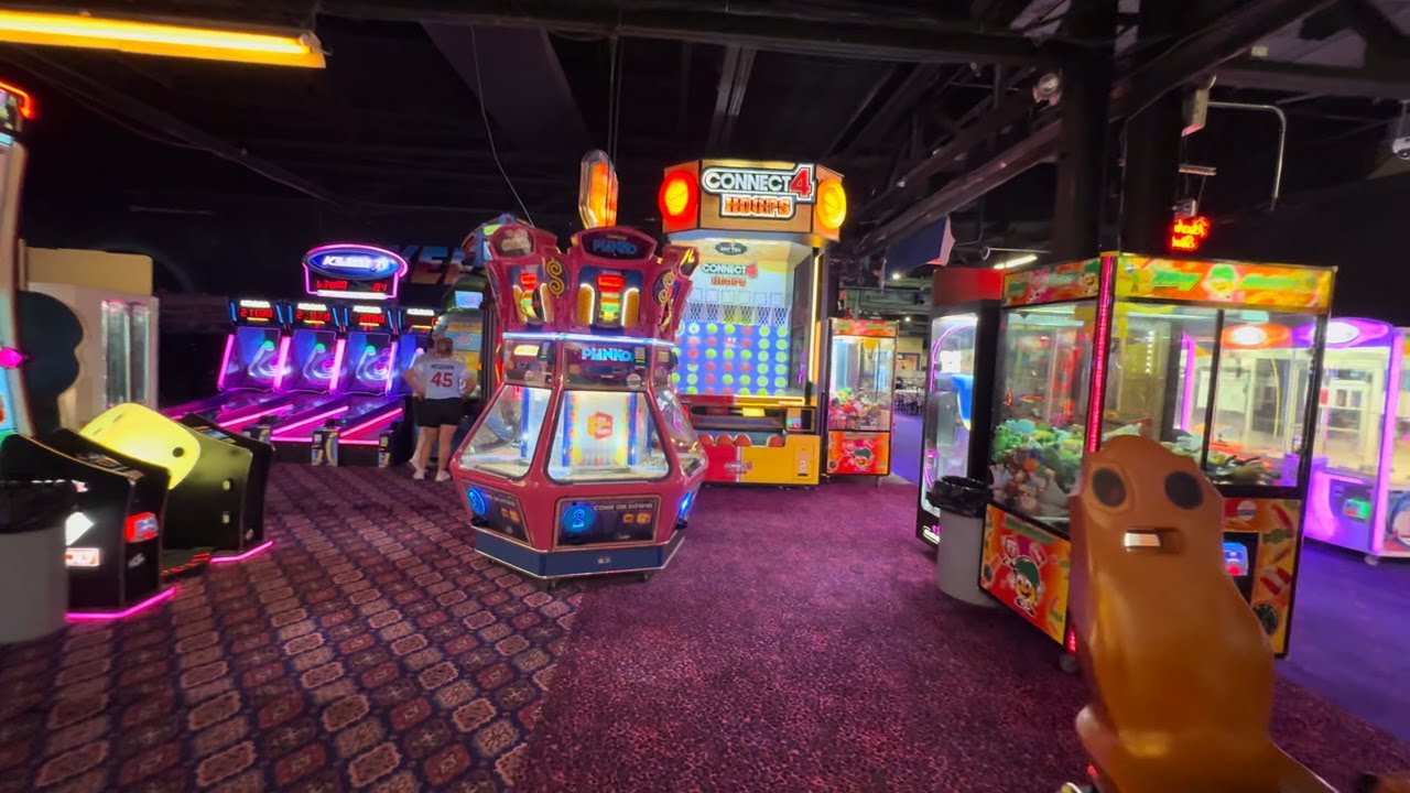 Arnold's Family Fun Center (Oaks PA), 4K arcade walkthrough & tour, June 2024