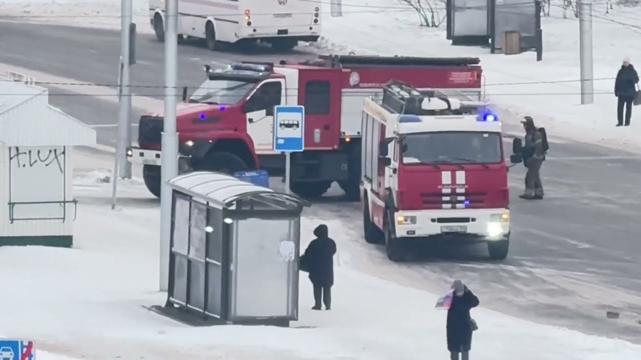 Пожарная тревога 🚨 9 единиц пожарной техники 🚒приехало на вызов сегодня в Ветлужанке.Пожарная сирена