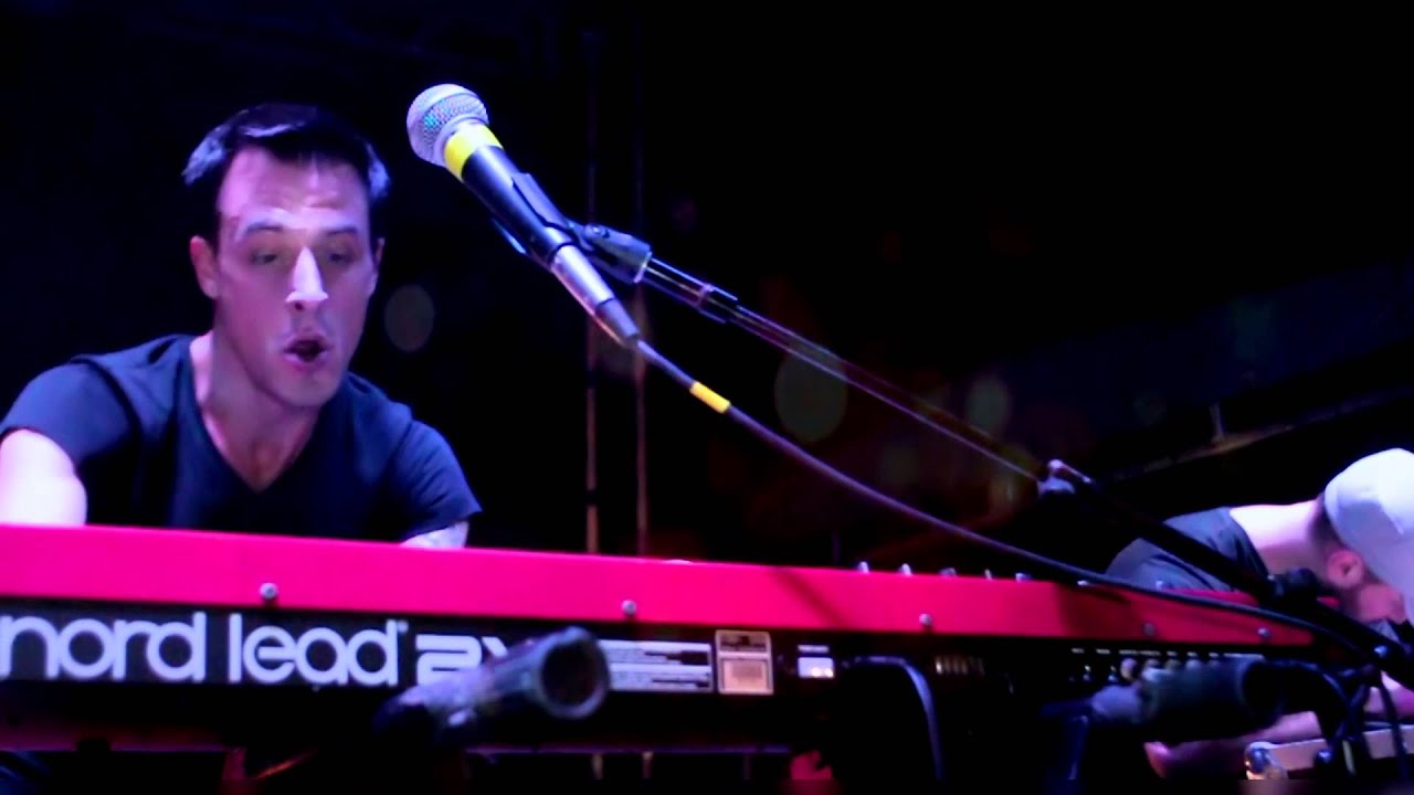 Stokeswood - Peaking (live) || Deep Roots Festival 2015