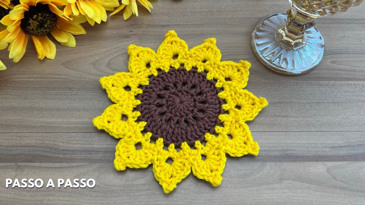 Passo a Passo PORTA COPO GIRASSOL em Crochê FÁCIL - Jogo Americano de Crochê GIRASSOL #croche