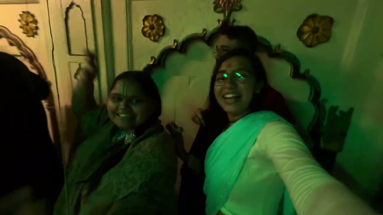 Indreshji ne Brij ke famous holi geet gae Kunj me #holi #holikerasiya #holivrindavan #shriharidas