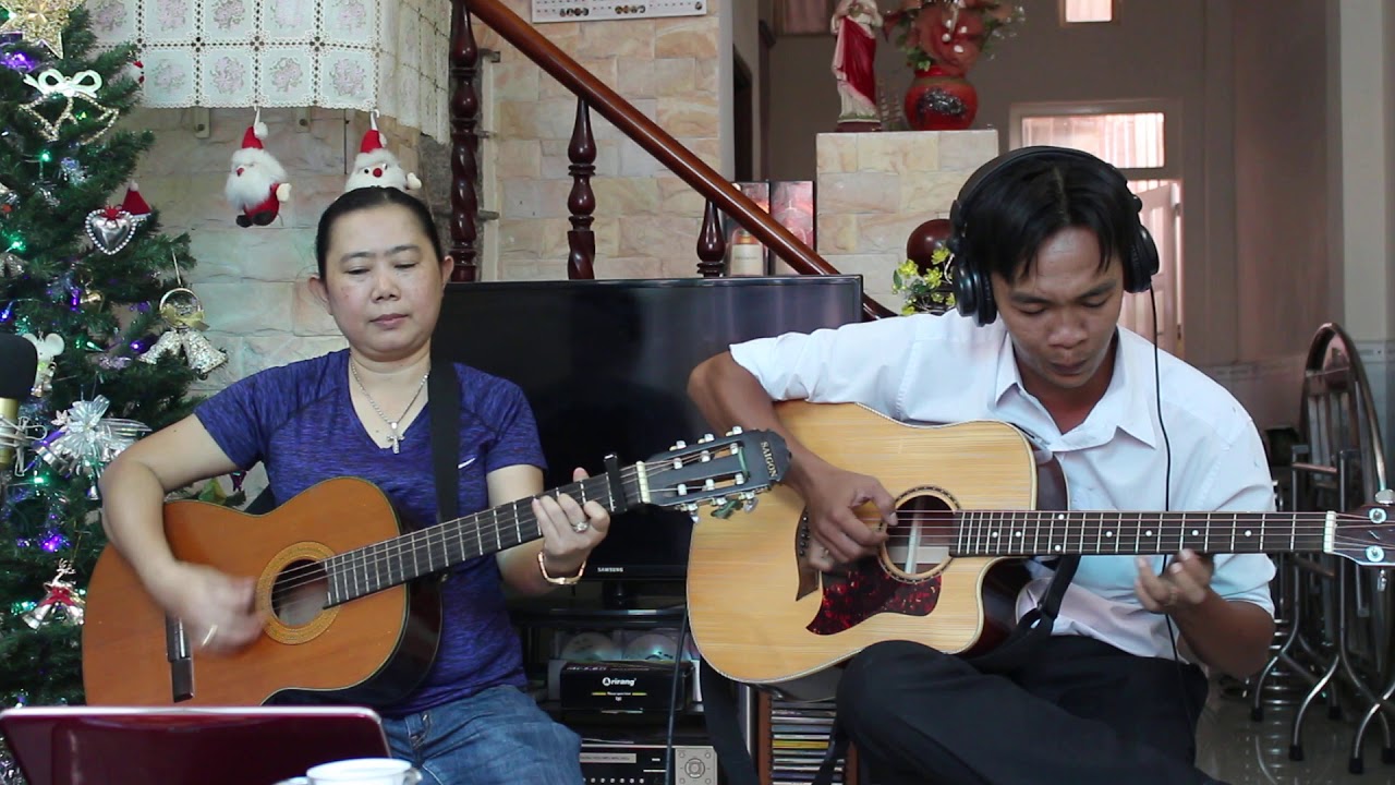 Hoà tấu guitar_Con đường xưa em đi _Trình bày Phi Hồ và Nguyễn Hiền