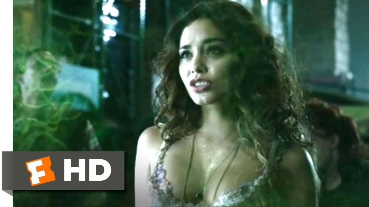Freaks of Nature (2015) - They're Twice the Size Now Scene (7/8) | Movieclips
