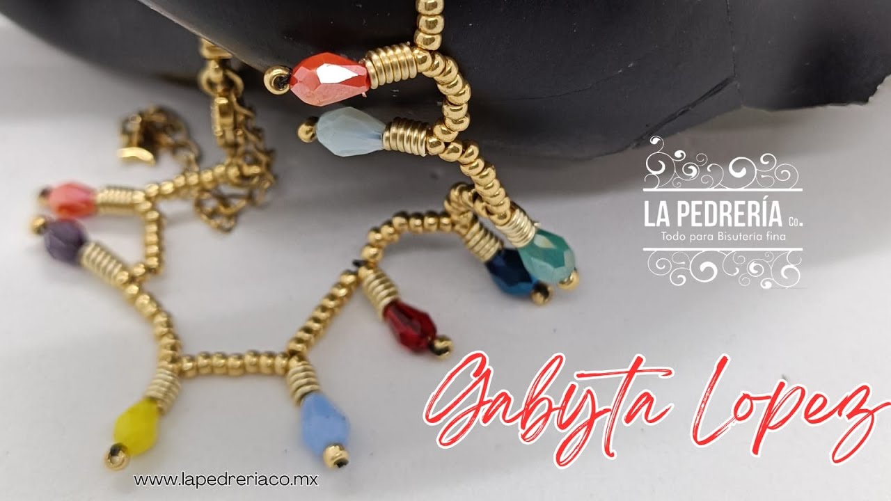 #pasoapaso #tendencia #facil #diy #alambrismo brazalete chaquira con foquitos navideños