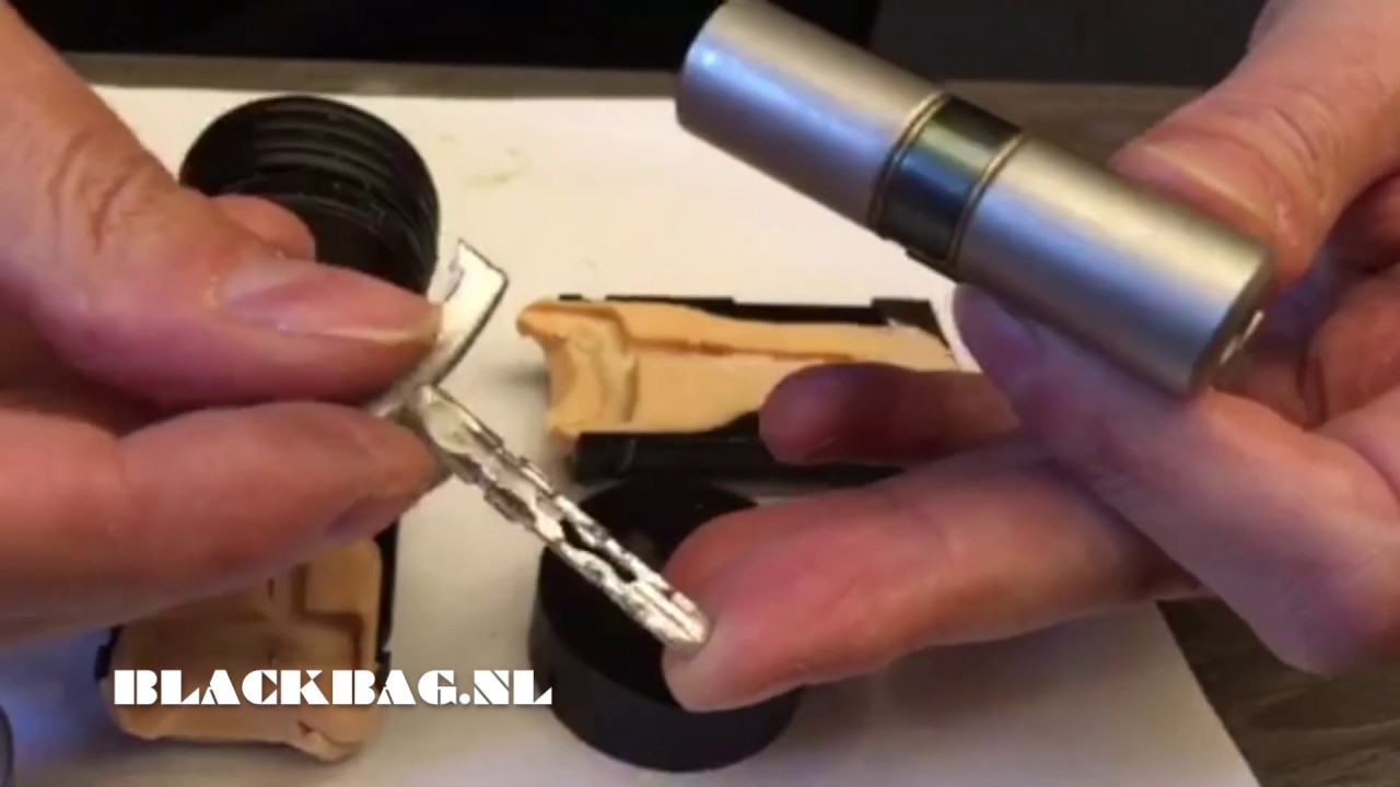 Casting the key for a DOM Diamant lock
