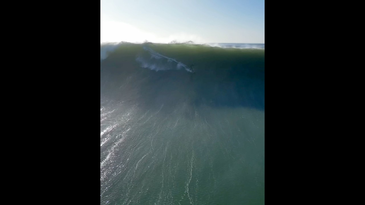Monsters for breakfast 👹 Big Wave Surfing, Sydney, Australia