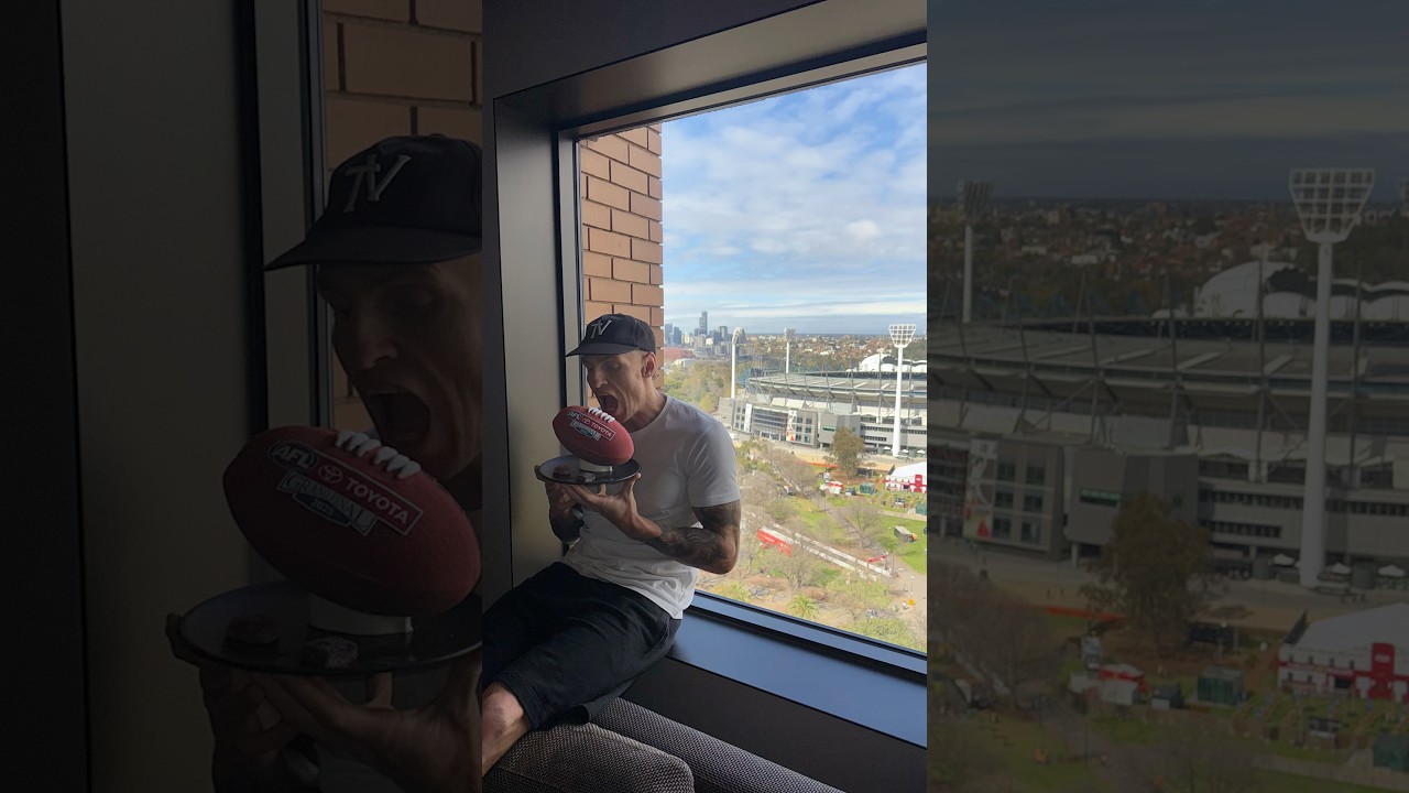 Даже если бы я попыталась, я бы не смогла приблизиться к MCG! 😍 #mcg #afl