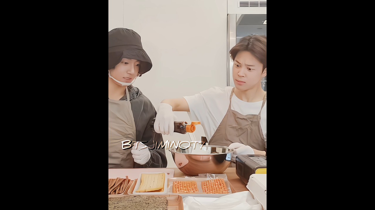 Other's members are master of cooking🥰but jimin just like me😂🔥