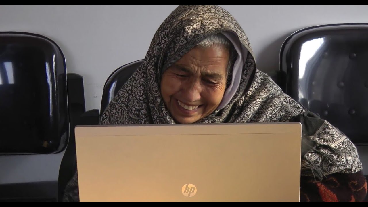 Afghanistan: Family links website reunites mother and son