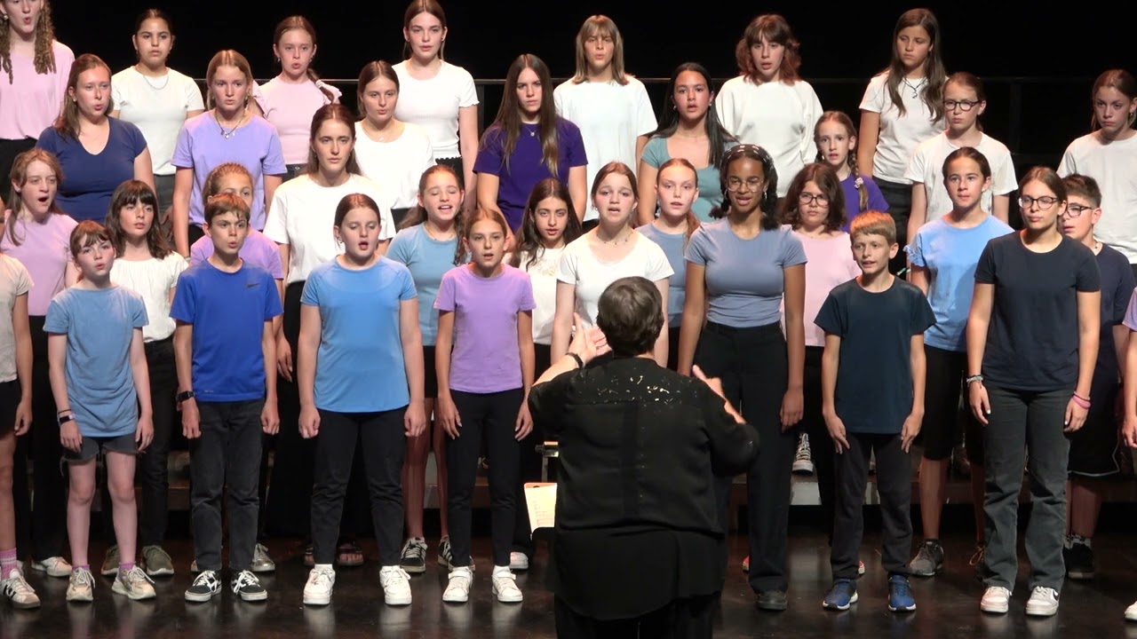 E tu kahikatea (Dr. Hirini Melbourne, arr. Robert Wiremu)