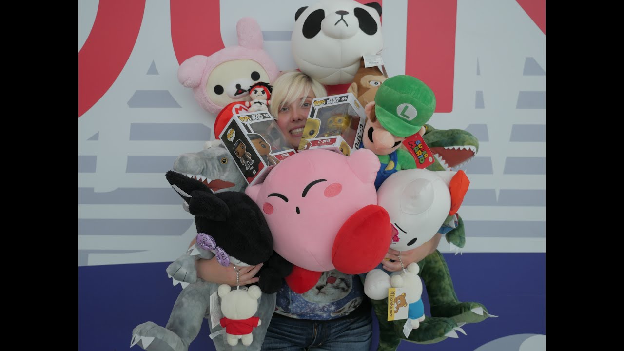 Amazing UFO catcher and claw machine wins at Round 1 arcade in Moreno Valley!