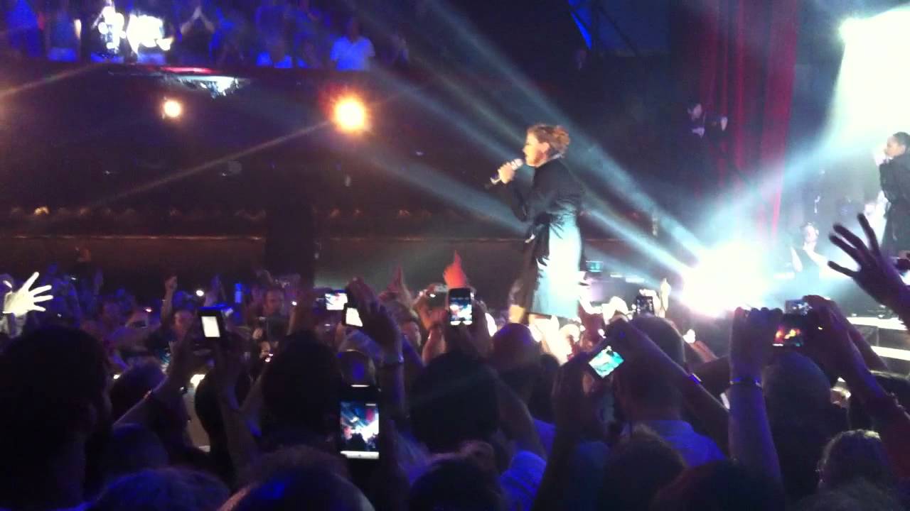 Beautiful Killer - Madonna live in Paris (26.7.2012)