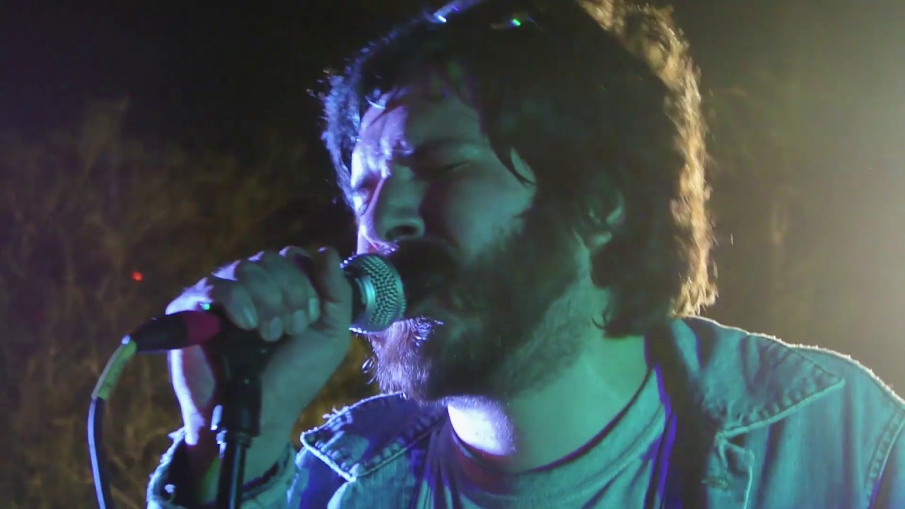Los Cretinos Desleales - El Suicidio (En vivo)