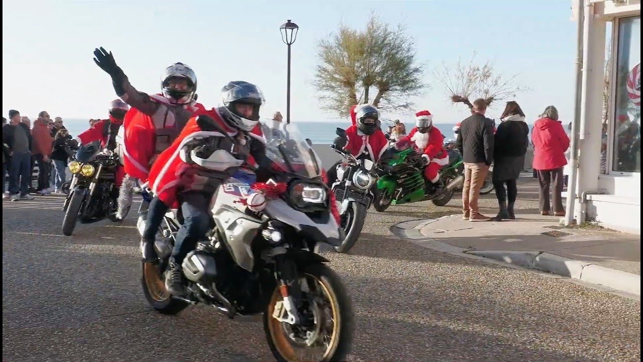 Balade des Pères Noël à Moto La Rochelle ( Angliers & Châtelaillon-Plage 2025 ) - 700 Motos ...