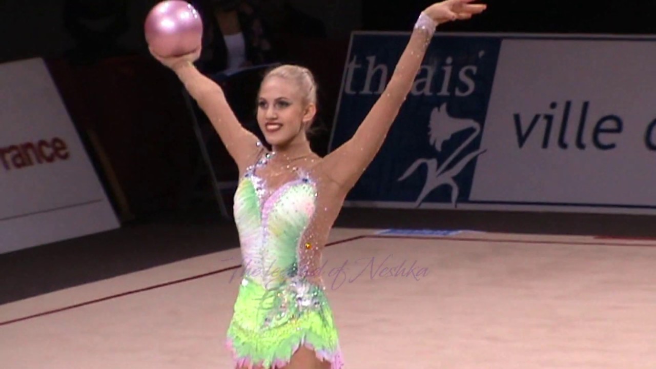 Elizaveta NAZARENKOVA (UZB) ball - 2015 Thiais AA